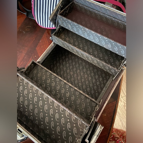 Caboodle - Picture 2 of 2